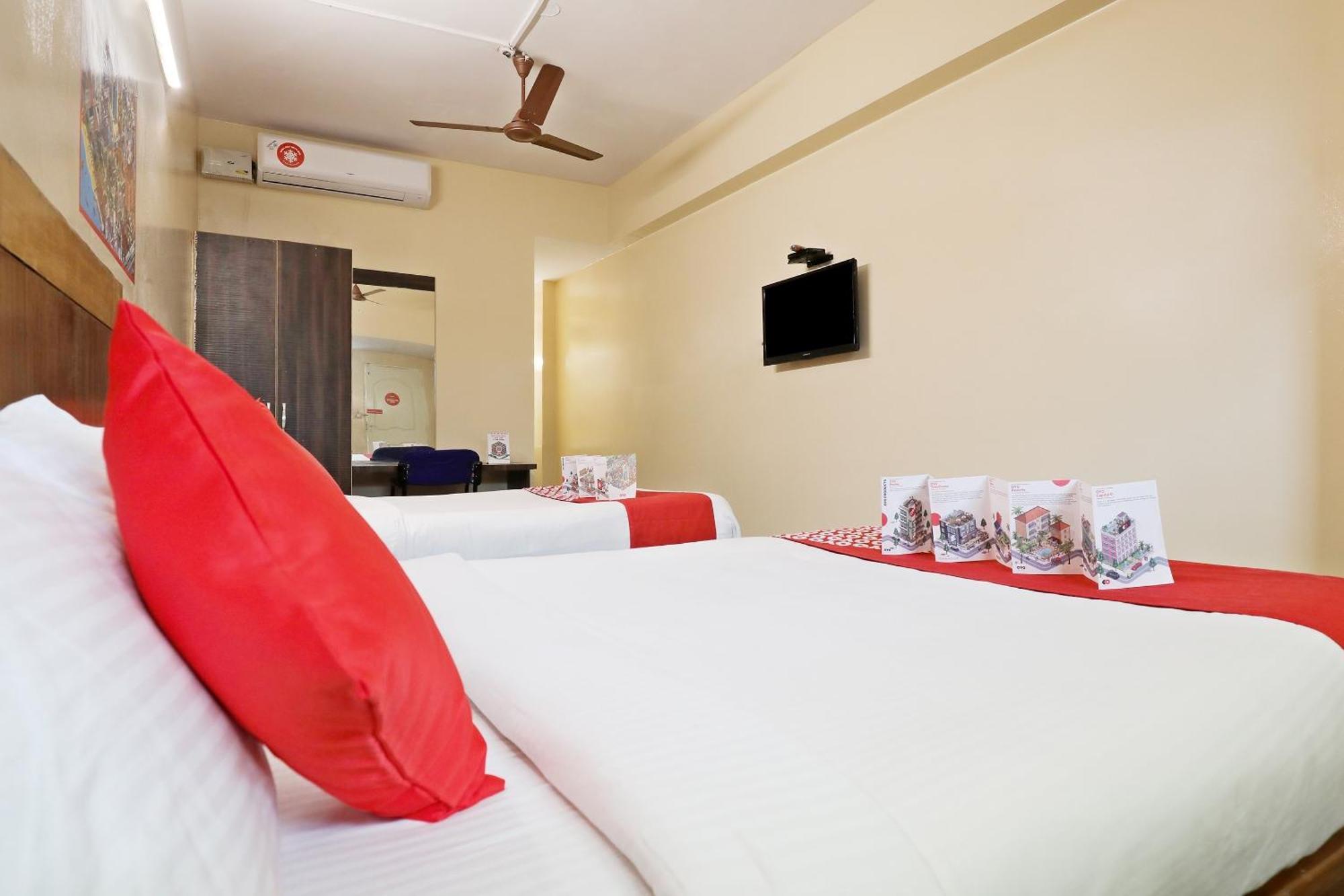 Oyo Flagship Hotel Archana Comforts Bangalore Exteriör bild