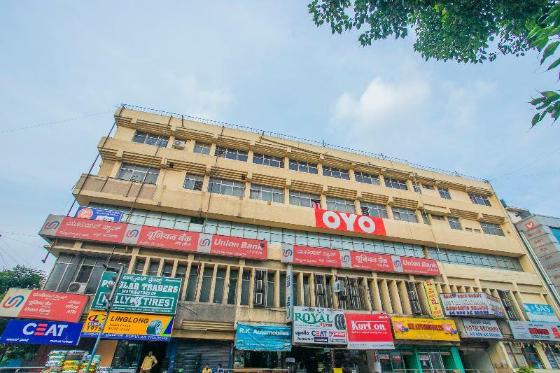 Oyo Flagship Hotel Archana Comforts Bangalore Exteriör bild