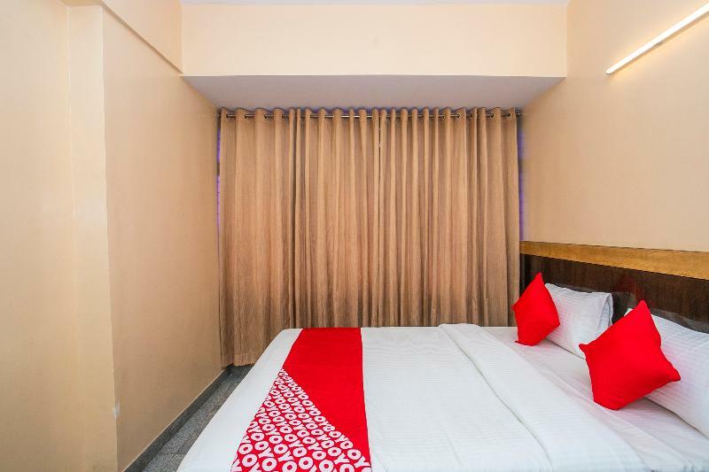 Oyo Flagship Hotel Archana Comforts Bangalore Exteriör bild